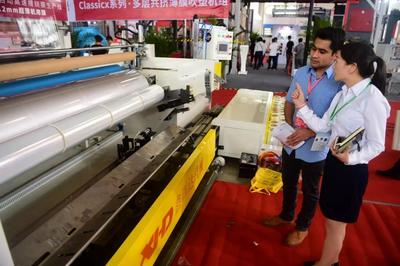 東光塑料包裝產(chǎn)業(yè)“花開兩朵共吐芬芳” 兩大展會(huì)同日舉行，展覽面積達(dá)3萬平方米